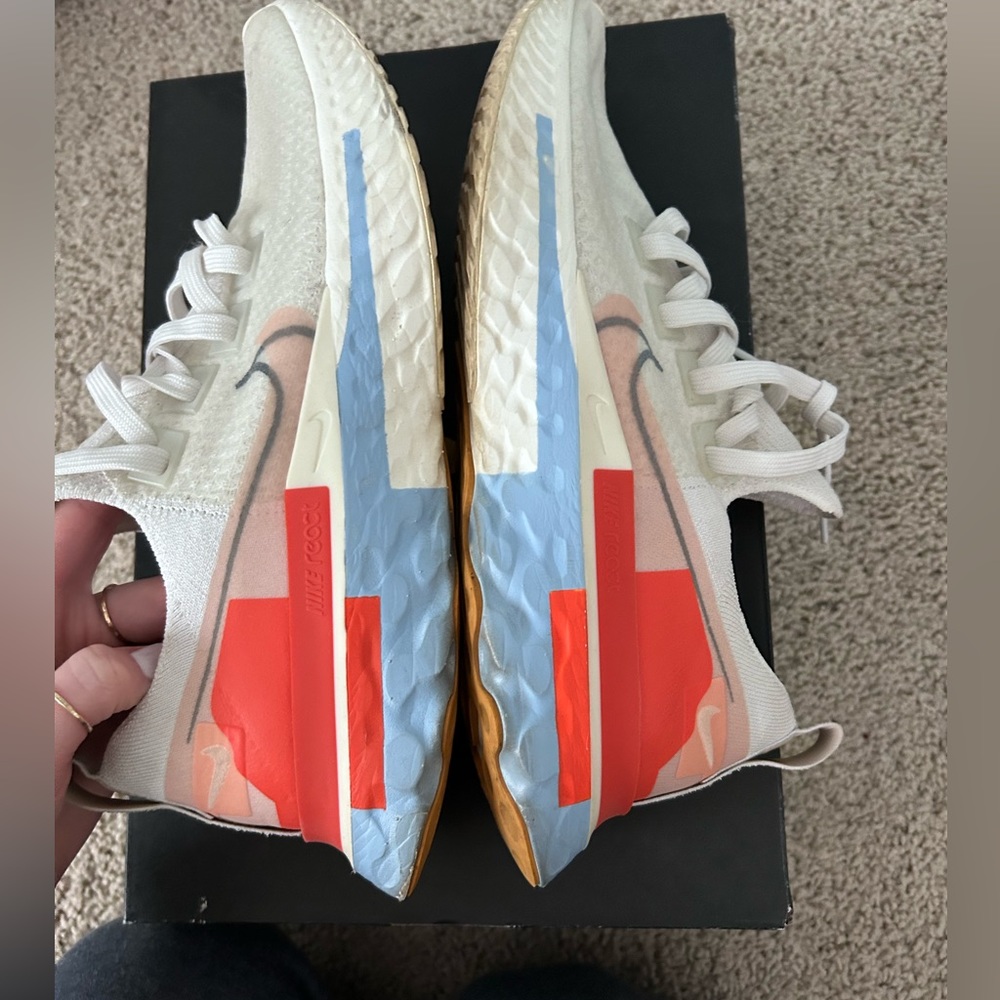 Nike Infinity React Running Shoes - image 6